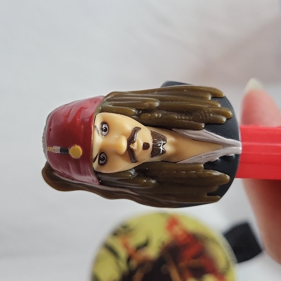 Captain Jack Sparrow Pirates of the Carribean Disney patch nightlight pez dispen - Picture 4 of 10